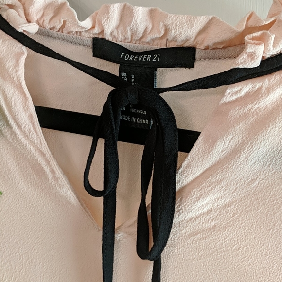 Forever 21 sheer blouse - Picture 3 of 4